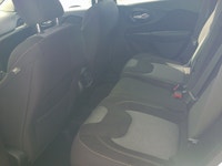 2015 Jeep Cherokee 4x4 ! Price $9999 179000 KM ON or QC Safety Included Warranty Included Carfax Inc... (image 8)