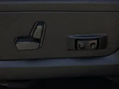 2022 Ram 1500 Classic SLT-Heated Wheel & Seats- Luxury, View more