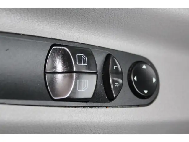 2017 Mercedes-Benz Sprinter 170\" - \"3.0L DIESEL\" - \"REAR HEA in Cars & Trucks in City of Toronto - Image 28