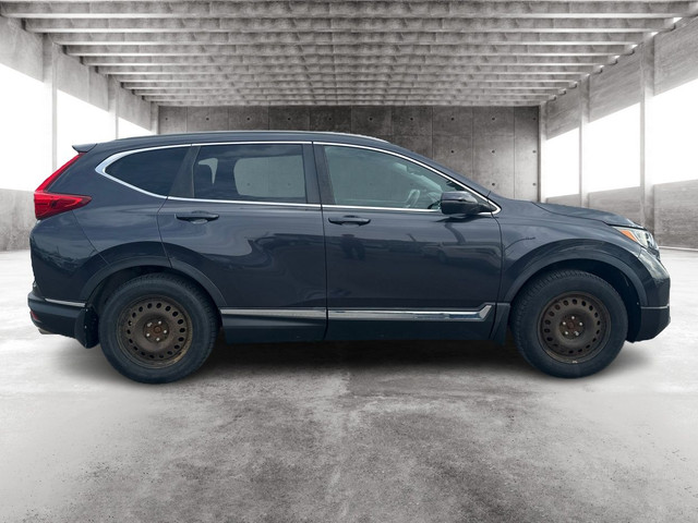 2017 Honda CR-V Touring in Cars & Trucks in Oshawa / Durham Region - Image 4
