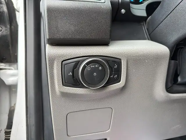 2022 Ford F-350 XL 4x4 SuperCab 6,7L superstroke Diesel 6 Passag in Cars & Trucks in Laval / North Shore - Image 18