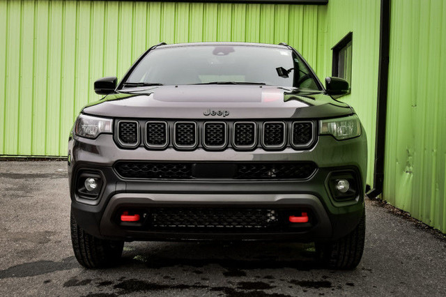 2023 Jeep Compass Trailhawk • SUNROOF • NAV • HEATED SEATS/STEER in Cars & Trucks in Kingston - Image 4