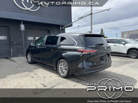 2021 Toyota Sienna XLE Hybride 7 Passagers Automatique avec Sièges en Cuir Toit Ouvrant Navigation C... (image 6)