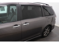 +Sièges en cuir / Leather interior +Sièges chauffants / Heated seats +Bluetooth +Hayon électrique /... (image 3)