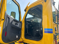 2019 FREIGHTLINER T12664ST;Heavy Duty Trucks - CONVENTIONAL W/O SLEEPER Penske Location 632 BELGRAVE... (image 8)