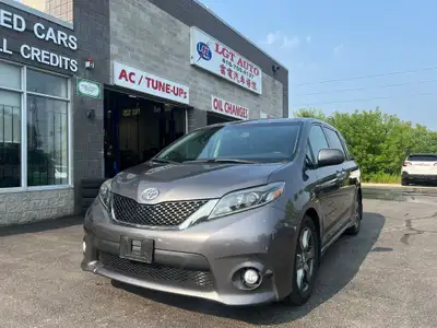 2017 Toyota Sienna SE • 99 272 km • $33 500 +HST/lic **ACCIDENT-FREE CARFAX** 3.5-L V6 (296 hp) • 8-...