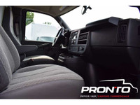 GMC SAVANA 3500 Cube 14 pieds Deck Moteur 6.6L V8 Essence - Garantie Complete du manufacturier 53km... (image 2)