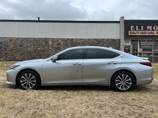 2022 Lexus ES 300h HYBRID REAR VIEW CAMERA SUNROOF NAVI BSM LKA in Cars & Trucks in City of Toronto - Image 9