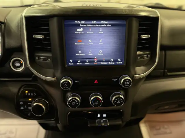 2019 RAM 1500 BIG HORN 4X4 CREW CAB *SAFETIED* *CLEAN TITLE* in Cars & Trucks in Winnipeg - Image 24