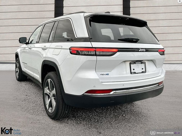 Jeep Grand Cherokee 4xe Base 2023 in Cars & Trucks in Kelowna - Image 3