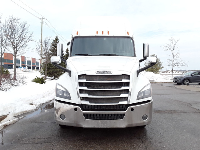 2019 Freightliner Cascadia 126 Sleeper *10% Deposit Match* in Heavy Trucks in Oakville / Halton Region - Image 2