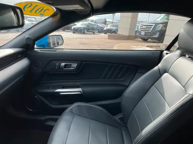2019 Ford Mustang EcoBoost Premium Heated Seats, Backup Camera in Cars & Trucks in Charlottetown - Image 12