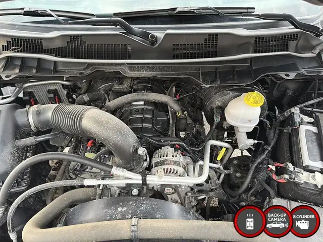 2023 RAM RAM 1500 CLASSIC CREW CAB 4X4 (DS) SLT CLASSIC CREW dans Autos et camions dans Stratford - Image 9
