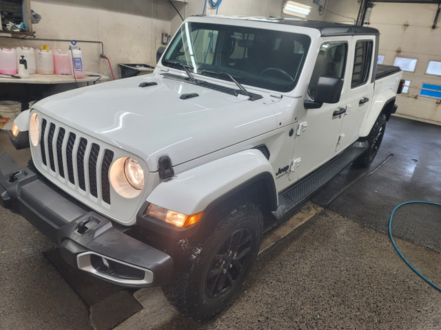 2023 Jeep Gladiator Sport S in Cars & Trucks in City of Montréal