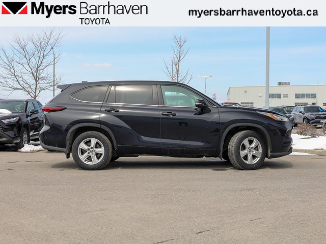 2024 Toyota Highlander LE in Cars & Trucks in Ottawa - Image 2
