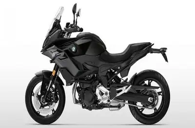 The XR is a great middleweight sport tourer well equipped to go the distance with features like Crus...