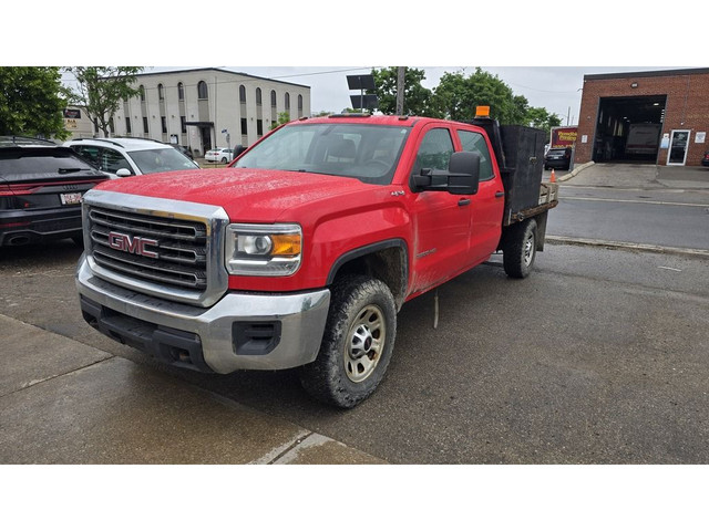2017 GMC Sierra 3500HD 3500HD - Flatbed - 6.0L V8 Gas - 4x4 - 6  in Cars & Trucks in City of Toronto - Image 2