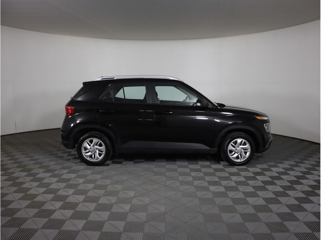 2022 Hyundai Venue Preferred IVT in Cars & Trucks in Muskoka - Image 4