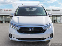 Recent Arrival! 3rd row seats: split-bench, Apple CarPlay/Android Auto, Emergency communication syst... (image 8)