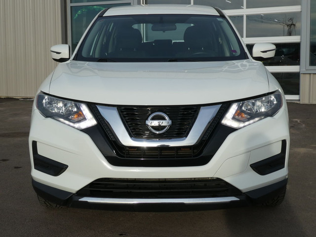  2017 Nissan Rogue FWD 4dr S in Cars & Trucks in Moncton - Image 2