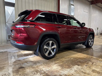 ALLOY WHEELS, POWER PASSENGER SEAT, SPOILER, POWER LIFTGATE, TRAILER SWAY CONTROL, NAVIGATION SYSTEM... (image 5)
