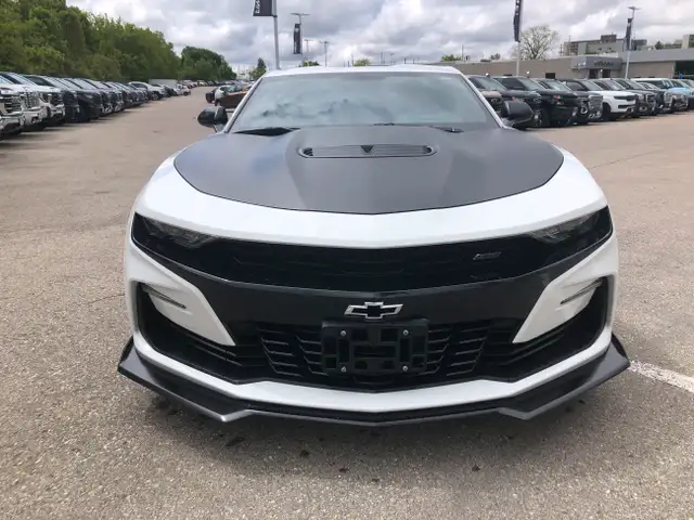 1LE 2019 Chevrolet Camaro 1SS in Cars & Trucks in London - Image 3
