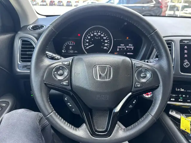 2019 Honda HR-V Touring l One Owner l Clean CarFax l Local Vehic in Cars & Trucks in Calgary - Image 15