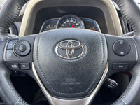 EXTRA CLEAN FRANCHISE TOYOTA DEALERSHIP TRADE IN! TOP LIMITED PACKAGE WITH ALL-WHEEL DRIVE - CLEAN T... (image 6)