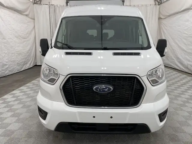 2021 Ford Transit Passenger Wagon in Cars & Trucks in Calgary - Image 3