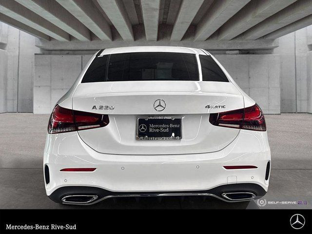 2022 Mercedes-Benz A 220 4MATIC Sedan | Premium Package in Cars & Trucks in Longueuil / South Shore - Image 4