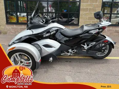 Premier Edition! Rotax 990cc V-twin Engine (liquid-cooled, fuel-injected)! 106HP! 5Speed Manual with...