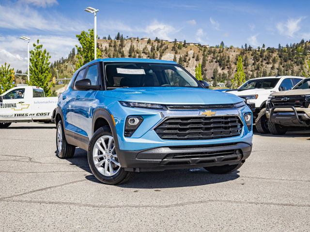 2025 Chevrolet Trailblazer LS in Cars & Trucks in Kelowna - Image 2
