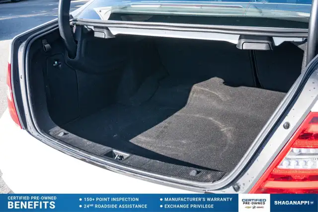 2015 Mercedes-Benz C-Class C 3504MATIC® | LOW KM | BEAUTIFUL CON in Cars & Trucks in Calgary - Image 13