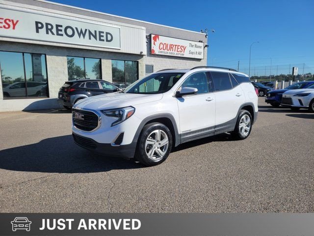 2020 GMC Terrain SLE | Apple/Android CarPlay | Forward Collison in Cars & Trucks in Calgary