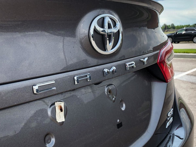 2021 Toyota Camry SE | 2.5L I4 | AWD in Cars & Trucks in Lethbridge - Image 3