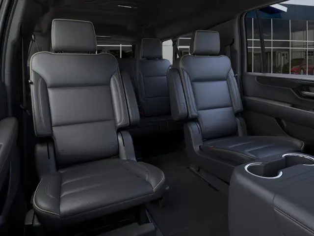 2025 GMC Yukon XL Elevation dans Autos et camions dans Calgary - Image 18