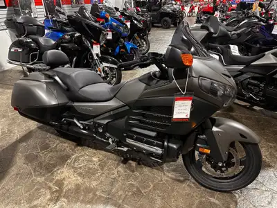 2017 Honda Gold Wing F6B Sport Touring GREAT CONDITION 64,715 KM ASKING $16,495.00 NO GST, ASK ABOUT...