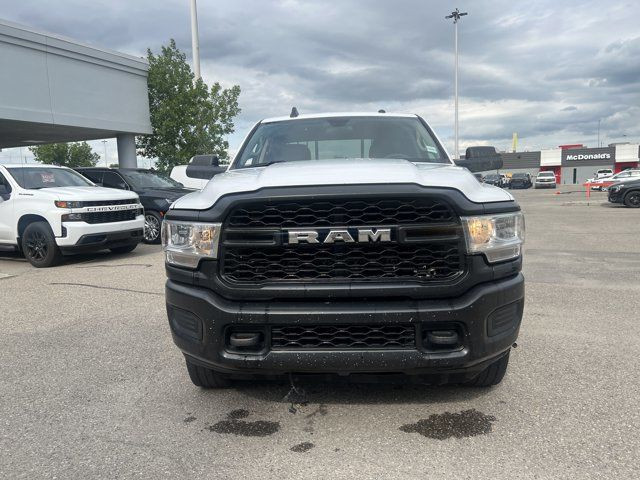 2019 Ram 3500 TRADESMAN / POWER OPTIONS / 6.7L CUMMINS DIESEL in Cars & Trucks in Calgary - Image 2