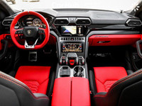 Experience the uncompromising driving experience of this 2022 Lamborghini Urus! It boasts a 641 Hors... (image 1)