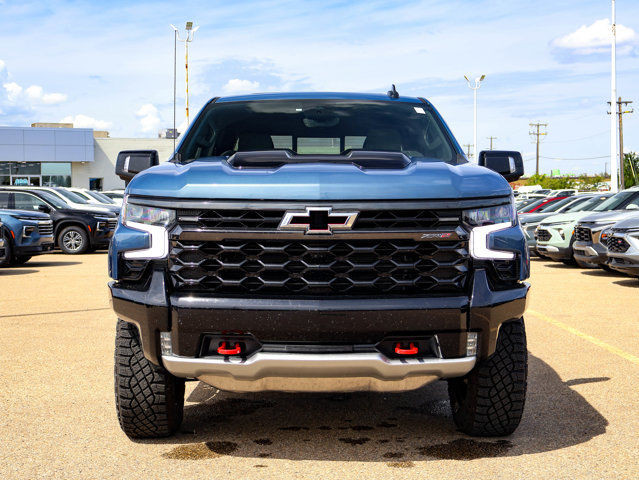 2024 Chevrolet Silverado 1500 ZR2 6.2L in Cars & Trucks in Edmonton - Image 3