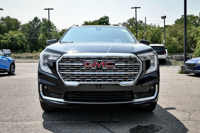 2022 GMC Terrain Denali • SUNROOF • NAV • COOLED LEATHER • HUD in Cars & Trucks in Cornwall - Image 4