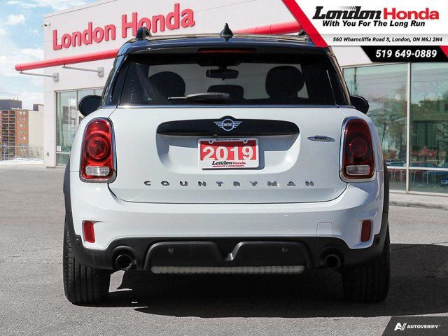 2019 MINI Countryman John Cooper Works | 8-Speed Automatic in Cars & Trucks in London - Image 4