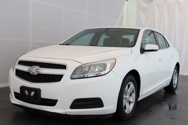 2013 Chevrolet Malibu LS LS in Cars & Trucks in City of Montréal - Image 3