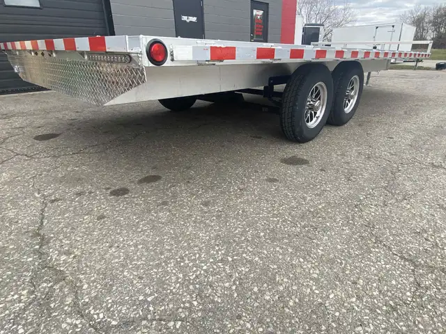 2025 Bearco 102x20 Deckover Trailer for Sale Heavy Duty in Cargo & Utility Trailers in Guelph - Image 5