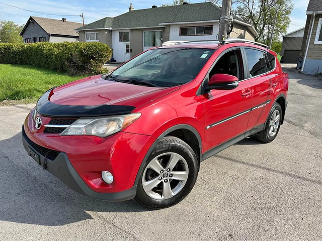 2015 Toyota RAV4 XLE / ALL WHEEL DRIVE / NICE SUV! SUPER CLEAN in Cars & Trucks in Ottawa
