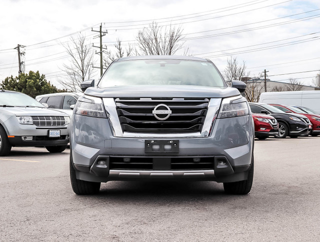 2024 Nissan Pathfinder Platinum WITH CAPTAIN SEATS 3.5L V6 AWD ! in Cars & Trucks in Kitchener / Waterloo - Image 2
