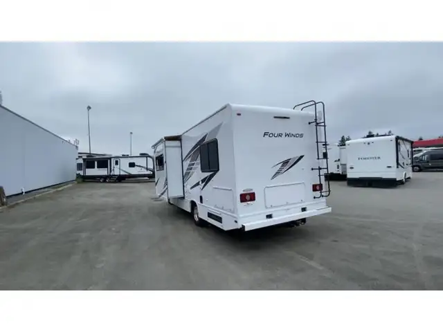 2024 Thor Motor Coach Four Winds 25V in RVs & Motorhomes in Abbotsford - Image 8