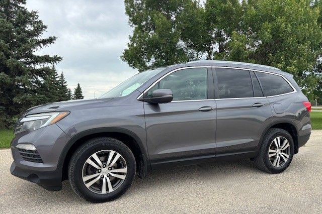 2016 Honda Pilot EX-L AWD *LEATHER - NAVIGATION - WARRANTY INCL* in Cars & Trucks in Winnipeg - Image 2