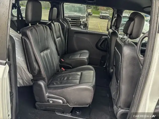 2019 Dodge Grand Caravan GT LEATHER | HEATED SEATS | HEATED S... in Cars & Trucks in London - Image 24