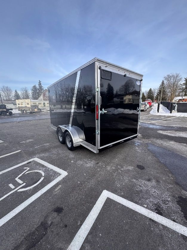 7x14 Tandem 7FT Interior Enclosed cargo trailer in Cargo & Utility Trailers in Brantford - Image 4